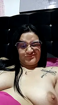 Snapshot of Hanna_Kinsley chatting on March 2025 04:06:01 AM Hanna Kinsley online show from March 2025 04:06:01 AM