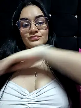 Snapshot of Hanna_Kinsley chatting on March 2025 03:22:02 AM Hanna Kinsley online show from March 2025 03:22:02 AM