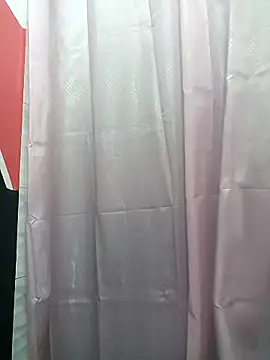 Snapshot of Hanna_Kinsley chatting on October 2025 07:37:02 PM Hanna Kinsley online show from October 2025 07:37:02 PM