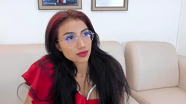 naomiii   online show from January 2025 01:16:01 AM