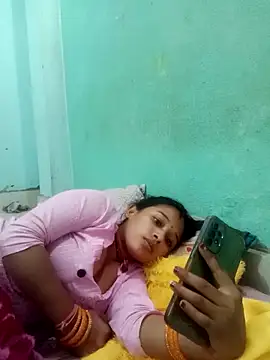 Surajpuja79 online show from February 2026 08:44:02 AM