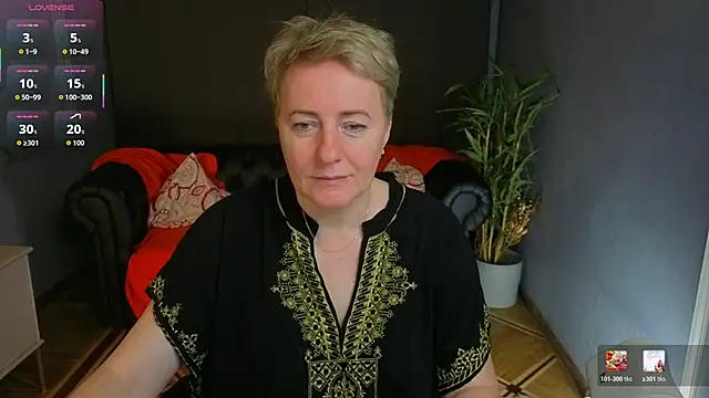 Snapshot of Nika_Smit chatting on May 2026 05:12:01 AM Nika Smit online show from May 2026 05:12:01 AM
