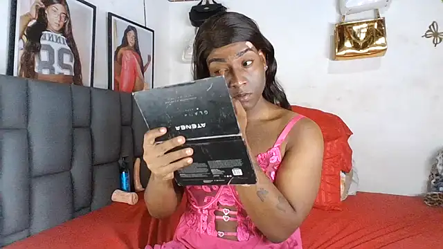 Snapshot of bigcrisblack chatting on July 2026 10:56:01 PM bigcrisblack online show from July 2026 10:56:01 PM