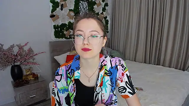 SereneFlame online show from January 2025 10:48:02 AM