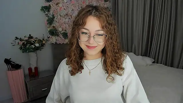 SereneFlame online show from September 2025 04:00:01 PM