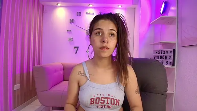 1Sloppy Fox4 online show from November 2025 05:08:02 AM