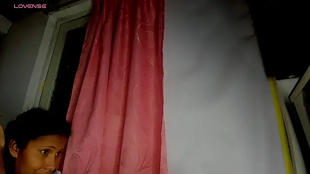 Nenita Hot  online show from October 2025 03:06:02 AM