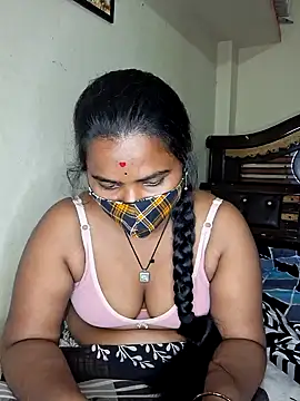 Snapshot of anitha906 chatting on January 2025 07:13:02 PM anitha906 online show from January 2025 07:13:02 PM
