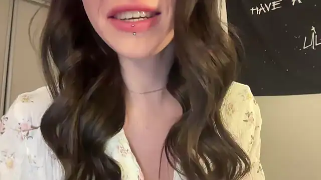 ur molly online show from January 2026 02:27:02 AM