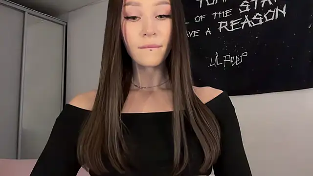 ur molly online show from April 2026 01:47:02 AM