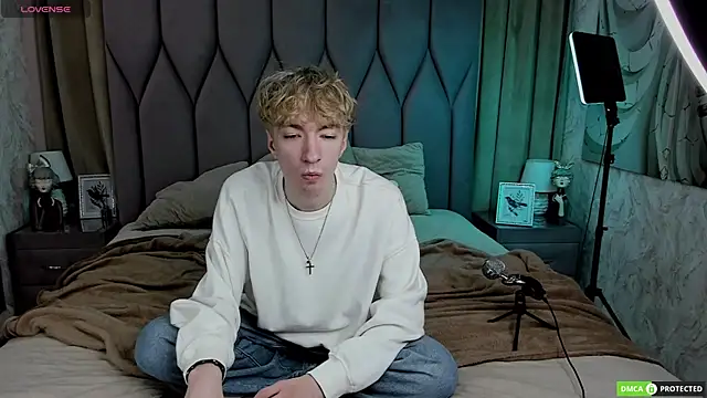 TrevorBenson online show from October 2025 03:26:02 AM