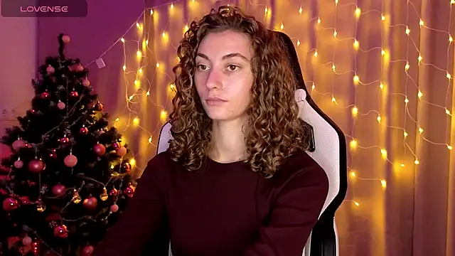 Snapshot of lady_curls chatting on December 2024 02:12:01 AM lady curls online show from December 2024 02:12:01 AM