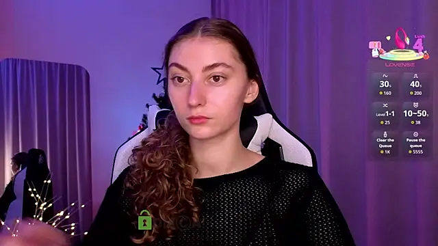 lady curls online show from December 2025 08:57:02 PM