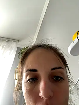 Snapshot of AmiLavs chatting on September 2025 10:48:01 AM AmiLavs online show from September 2025 10:48:01 AM