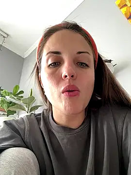 AmiLavs online show from November 2025 07:24:02 AM