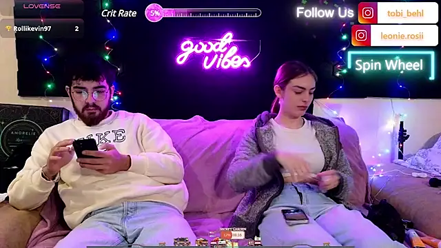 MrAndMrsSavage online show from December 2024 02:52:01 PM