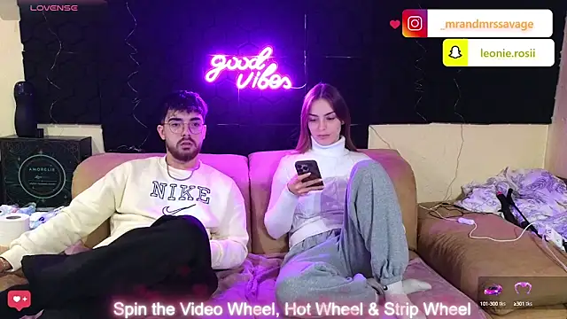 MrAndMrsSavage online show from December 2024 02:52:02 PM