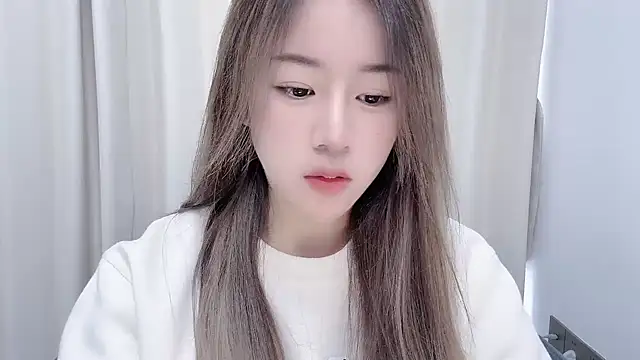 Snapshot of chloe-01 chatting on December 2024 04:45:02 AM chloe-01 online show from December 2024 04:45:02 AM