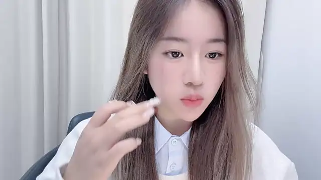 Snapshot of chloe-01 chatting on January 2025 12:27:02 PM chloe-01 online show from January 2025 12:27:02 PM