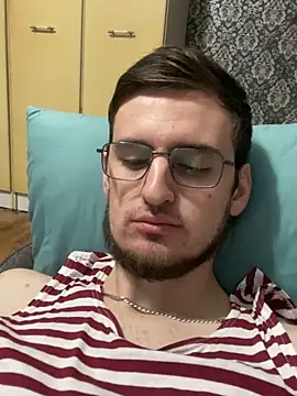 Snapshot of GrahamSouth chatting on December 2024 10:39:01 AM GrahamSouth online show from December 2024 10:39:01 AM