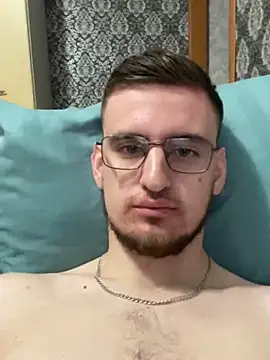 Snapshot of GrahamSouth chatting on December 2024 03:18:02 AM GrahamSouth online show from December 2024 03:18:02 AM