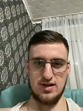 Snapshot of GrahamSouth chatting on December 2024 03:57:01 PM GrahamSouth online show from December 2024 03:57:01 PM