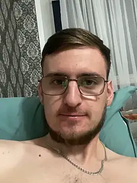 Snapshot of GrahamSouth chatting on January 2025 07:29:01 PM GrahamSouth online show from January 2025 07:29:01 PM