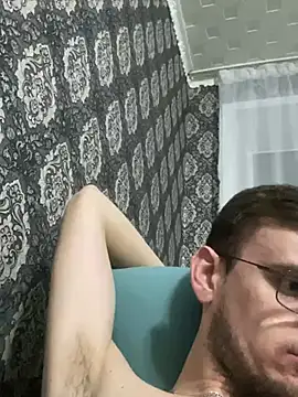 Snapshot of GrahamSouth chatting on January 2025 04:38:01 PM GrahamSouth online show from January 2025 04:38:01 PM