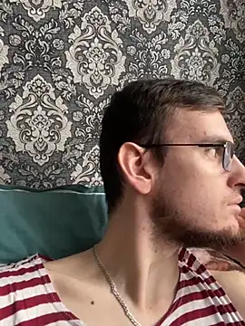 Snapshot of GrahamSouth chatting on January 2025 04:48:01 AM GrahamSouth online show from January 2025 04:48:01 AM