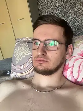 Snapshot of GrahamSouth chatting on February 2025 04:27:01 AM GrahamSouth online show from February 2025 04:27:01 AM