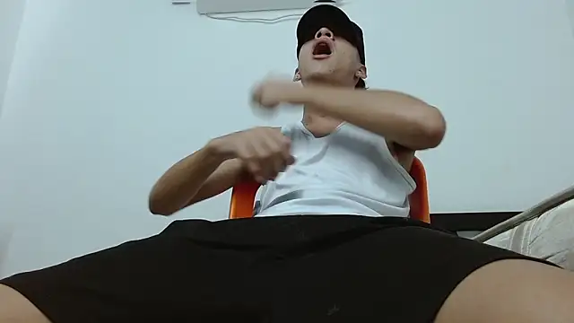 Macho Dom online show from March 2026 10:52:01 AM