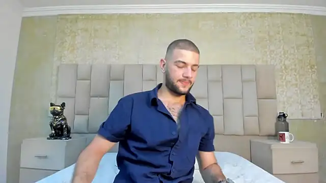 MaximusDick1  online show from November 2025 04:00:02 AM