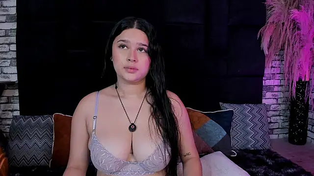 ariadna milano online show from April 2026 12:53:02 PM