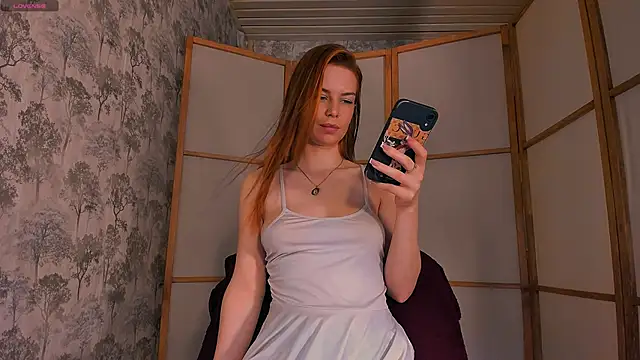 the perfectgirl online show from March 2025 12:43:02 PM