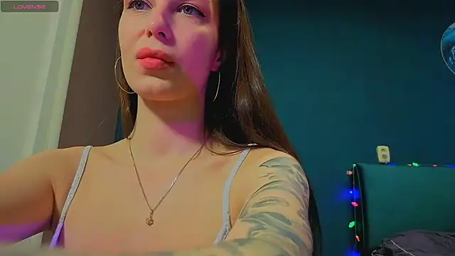 the perfectgirl online show from February 2026 01:37:02 PM