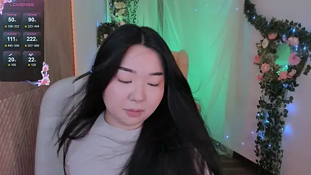 Snapshot of mei_honey_ chatting on January 2025 05:24:02 AM mei honey online show from January 2025 05:24:02 AM