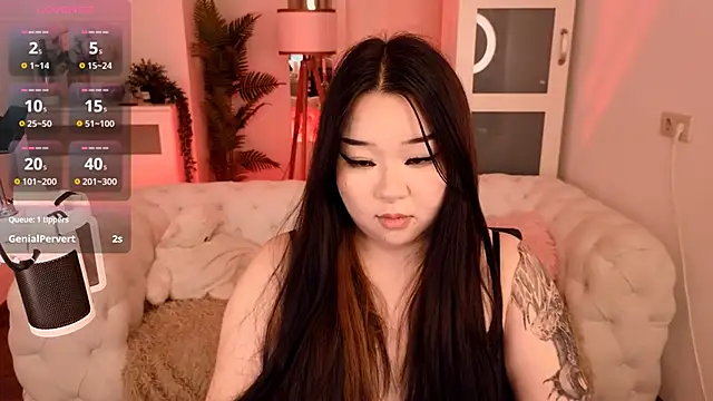 Snapshot of mei_honey_ chatting on February 2025 07:44:02 PM mei honey online show from February 2025 07:44:02 PM