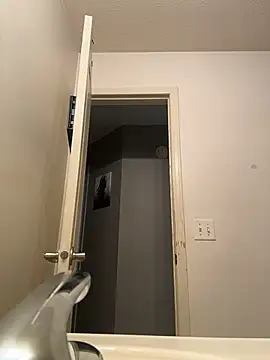 Ectorius online show from March 2026 04:10:01 PM