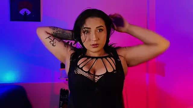 Pauilina online show from July 2026 06:26:01 PM
