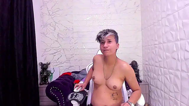 Snapshot of Im_Milan_Rs chatting on February 2025 03:22:01 AM Im Milan Rs online show from February 2025 03:22:01 AM