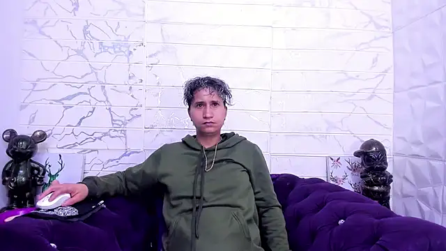 Snapshot of Im_Milan_Rs chatting on February 2025 09:43:01 AM Im Milan Rs online show from February 2025 09:43:01 AM