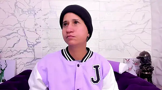 Snapshot of Im_Milan_Rs chatting on February 2025 07:04:02 AM Im Milan Rs online show from February 2025 07:04:02 AM