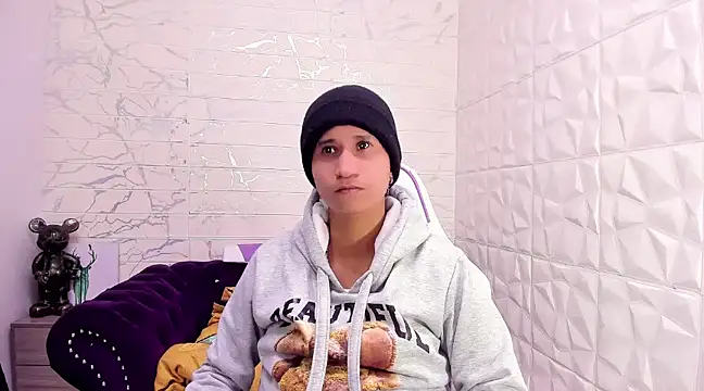 Snapshot of Im_Milan_Rs chatting on February 2025 03:07:02 AM Im Milan Rs online show from February 2025 03:07:02 AM