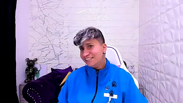 Snapshot of Im_Milan_Rs chatting on February 2025 03:20:01 AM Im Milan Rs online show from February 2025 03:20:01 AM