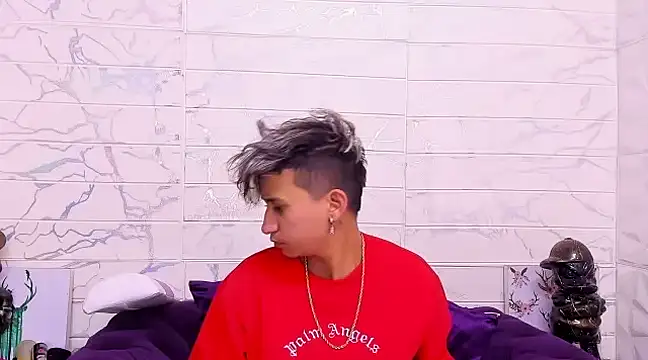 Snapshot of Im_Milan_Rs chatting on February 2025 07:01:02 AM Im Milan Rs online show from February 2025 07:01:02 AM