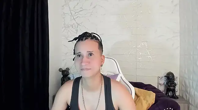 Snapshot of Im_Milan_Rs chatting on February 2025 03:21:02 AM Im Milan Rs online show from February 2025 03:21:02 AM