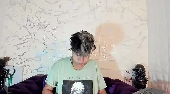 Snapshot of Im_Milan_Rs chatting on March 2025 01:59:01 AM Im Milan Rs online show from March 2025 01:59:01 AM