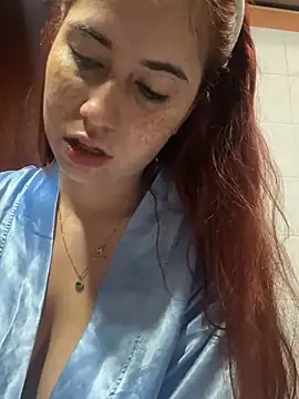 HannaSmiith online show from January 2025 12:30:02 PM