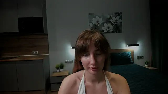 Snapshot of chloewallace chatting on February 2025 08:13:02 PM chloewallace online show from February 2025 08:13:02 PM