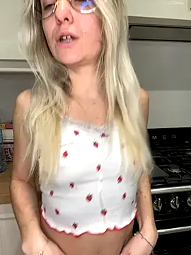 carlaaa online show from December 2025 09:13:02 PM